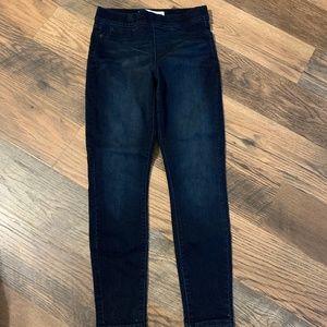 Pull-on skinny jeans
